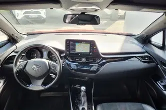 Toyota C-HR, 2.0, 112 kW, гибрид, автомат, передний привод