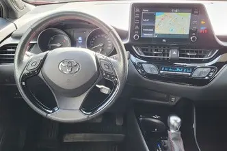 Toyota C-HR, 2.0, 112 kW, гибрид, автомат, передний привод