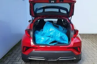 Toyota C-HR, 2.0, 112 kW, гибрид, автомат, передний привод