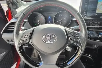 Toyota C-HR, 2.0, 112 kW, гибрид, автомат, передний привод