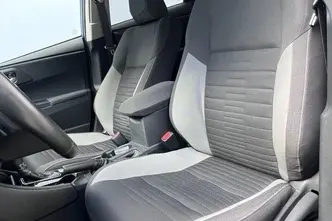 Toyota Auris, 1.6, 97 kW, бензин, автомат, передний привод