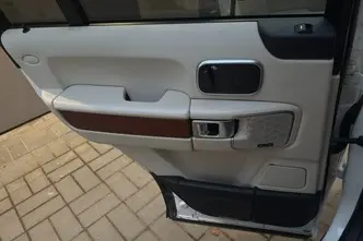 Land Rover Range Rover, 4.4, 230 kW, дизель, автомат, полный привод