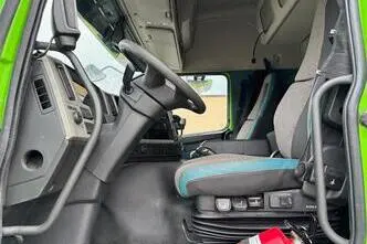 Volvo FM330, 250 kW, diisel, automaat