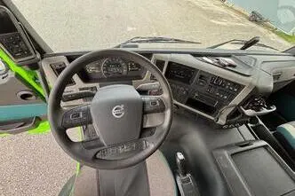 Volvo FM330, 250 kW, diisel, automaat