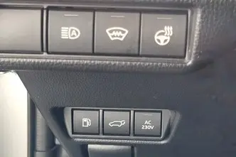 Toyota Prius, 2.0, 112 kW, pistikhübriid, automaat, esivedu