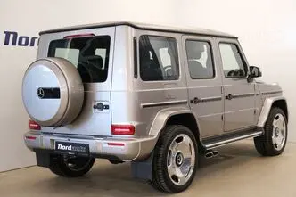 Mercedes-Benz G 63 AMG, 4.0, 430 kW, petrol, automatic, four-wheel drive