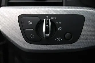 Audi A4, 2.0, 140 kW, бензин, автомат, передний привод