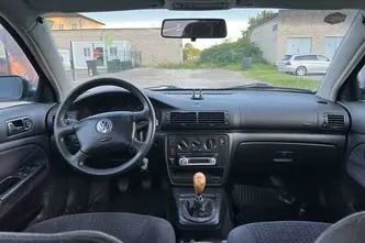 Volkswagen Passat, 1.6, 74 kW, bensiin, manuaal, esivedu