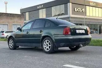 Volkswagen Passat, 1.6, 74 kW, bensiin, manuaal, esivedu