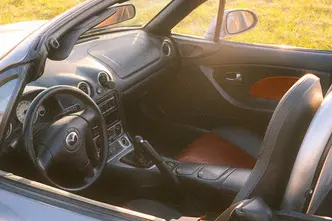 Mazda MX-5, 1.6, 81 kW, petrol, manual, rear-wheel drive