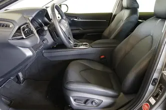 Toyota Camry, 2.5, 131 kW, hübriid, automaat, esivedu