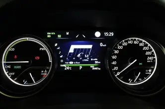 Toyota Camry, 2.5, 131 kW, hübriid, automaat, esivedu