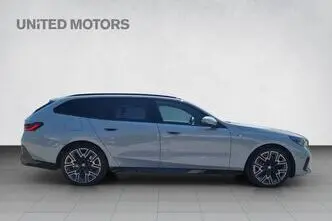 BMW 520, 2.0, 145 kW, гибрид, автомат, полный привод