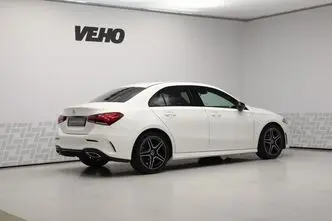 Mercedes-Benz A 180, 1.3, 100 kW, бензин, автомат, передний привод