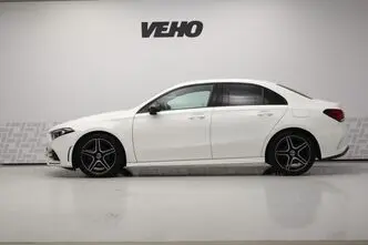 Mercedes-Benz A 180, 1.3, 100 kW, бензин, автомат, передний привод