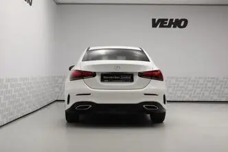 Mercedes-Benz A 180, 1.3, 100 kW, бензин, автомат, передний привод