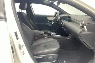 Mercedes-Benz A 180, 1.3, 100 kW, бензин, автомат, передний привод