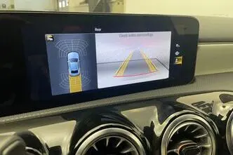 Mercedes-Benz A 180, 1.3, 100 kW, бензин, автомат, передний привод