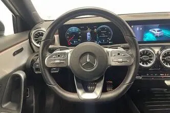 Mercedes-Benz A 180, 1.3, 100 kW, бензин, автомат, передний привод