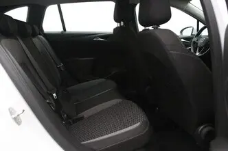 Opel Astra, 1.2, 81 kW, бензин, механическая, передний привод