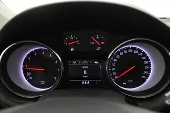 Opel Astra, 1.2, 81 kW, бензин, механическая, передний привод