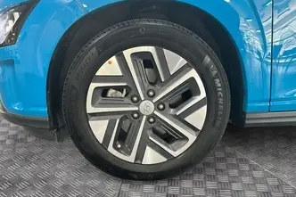 Hyundai Kona, 150 kW, электричество, автомат, передний привод