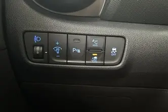 Hyundai Kona, 150 kW, электричество, автомат, передний привод