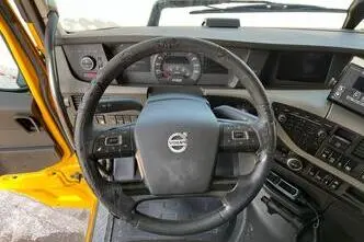Volvo FH 16 750 6x4, 552 kW, diesel, automatic