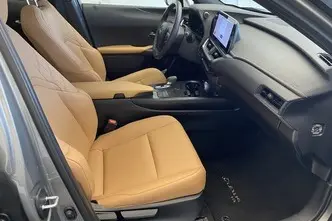 Lexus UX 300, 2.0, 112 kW, гибрид, автомат, полный привод