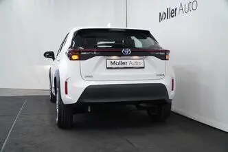 Toyota Yaris, 1.5, 68 kW, бензин, автомат, передний привод