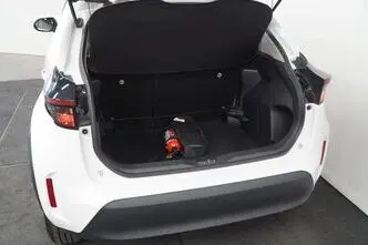 Toyota Yaris, 1.5, 68 kW, бензин, автомат, передний привод