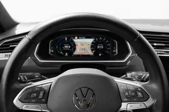 Volkswagen Tiguan, 1.4, 158 kW, bensiin, automaat