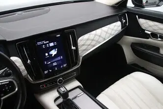 Volvo S90, 2.0, 140 kW, дизель, автомат, передний привод