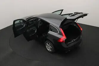 Volvo V60, 2.0, 140 kW, diesel, manual, front-wheel drive