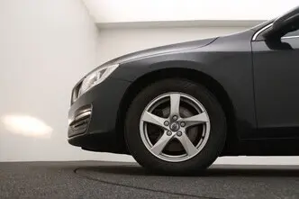 Volvo V60, 2.0, 140 kW, diesel, manual, front-wheel drive