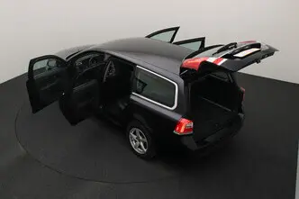 Volvo V70, 2.0, 110 kW, дизель, механическая, передний привод