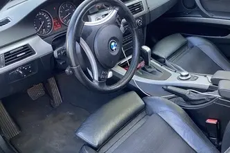 BMW 330, 3.0, 200 kW, бензин, автомат, полный привод