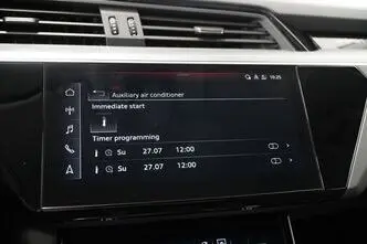 Audi e-tron, 300 kW, электричество, автомат, полный привод