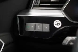 Audi e-tron, 300 kW, электричество, автомат, полный привод