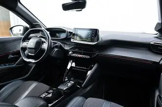 Peugeot 208, 1.2, 74 kW, bensiin, automaat, esivedu