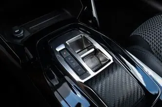 Peugeot 208, 1.2, 74 kW, bensiin, automaat, esivedu
