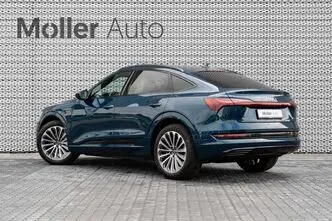Audi e-tron, 300 kW, электричество, автомат, полный привод
