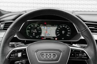 Audi e-tron, 300 kW, электричество, автомат, полный привод