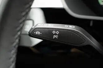 Audi e-tron, 300 kW, электричество, автомат, полный привод