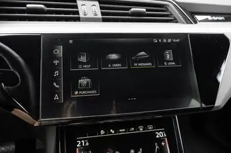 Audi e-tron, 300 kW, электричество, автомат, полный привод
