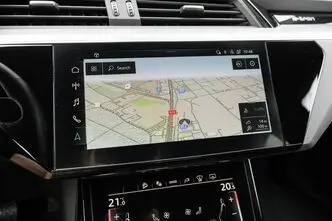 Audi e-tron, 300 kW, электричество, автомат, полный привод