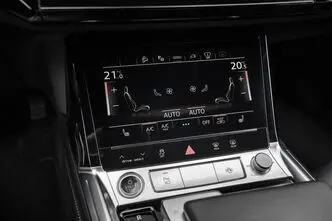 Audi e-tron, 300 kW, электричество, автомат, полный привод