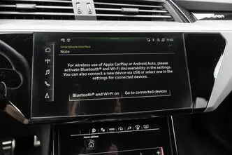 Audi Q8 e-tron, 300 kW, электричество, автомат, полный привод