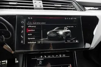 Audi Q8 e-tron, 300 kW, электричество, автомат, полный привод