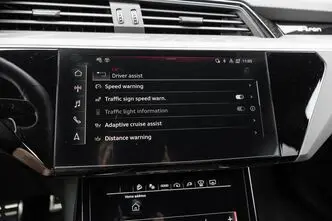 Audi Q8 e-tron, 300 kW, электричество, автомат, полный привод